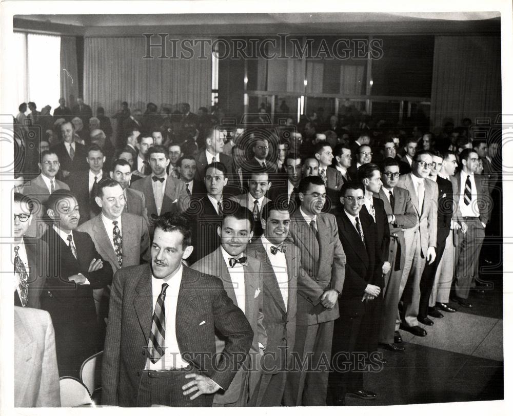 1951 Press Photo Group Lawyers Practice Michigan Law - Historic Images