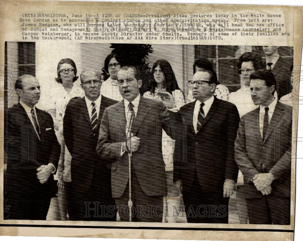 1970 Press Photo President Nixon Rose Garden Cabinet - Historic Images