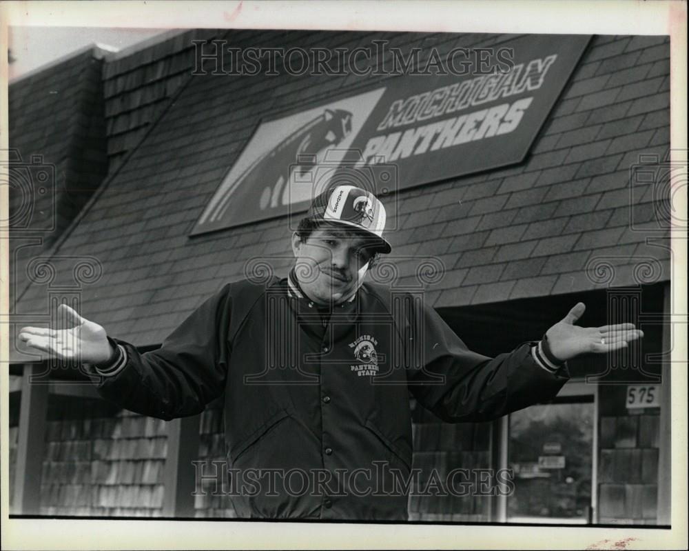 1984 Press Photo Novo Bojovic Kicker Michigan Panthers - Historic Images