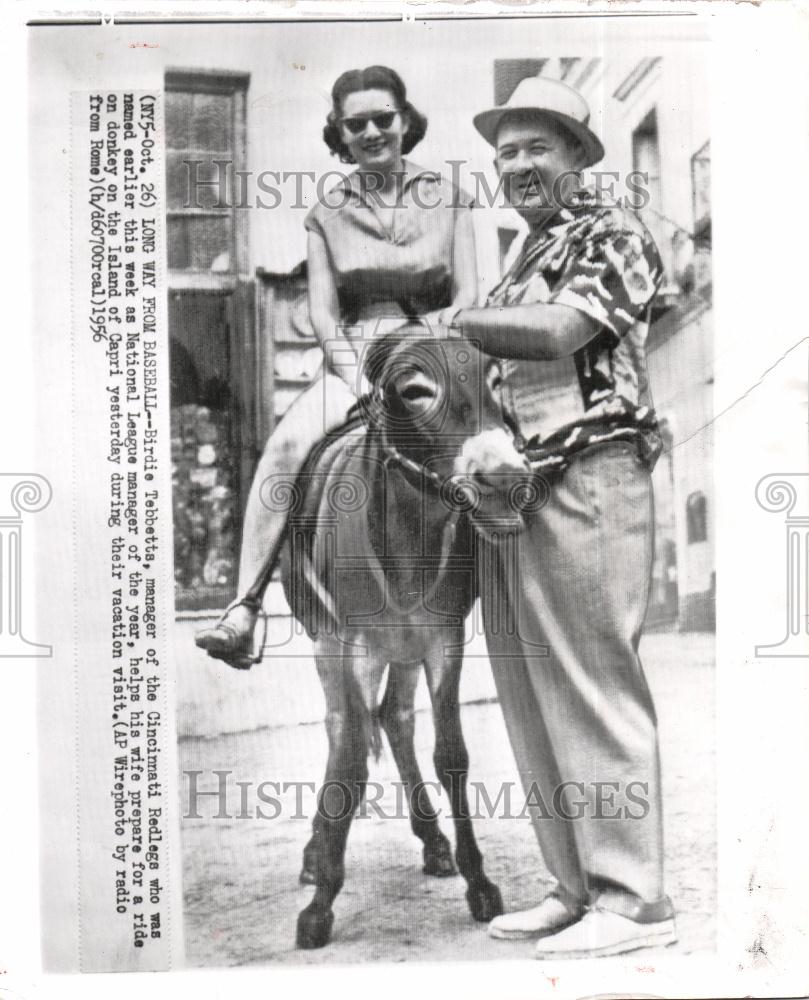 1956 Press Photo Birdie Tebbetts Cincinnati Redlegs - Historic Images