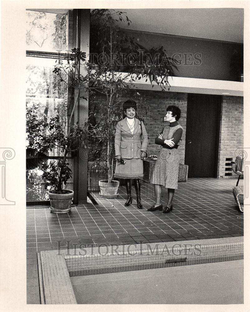 1971 Press Photo Mrs Edward Davis Mrs Sam Williams - Historic Images