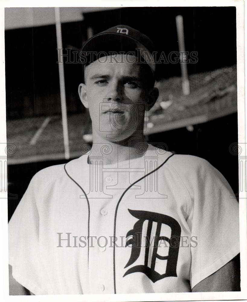 1955 Press Photo James J. Brady Jr. - Historic Images