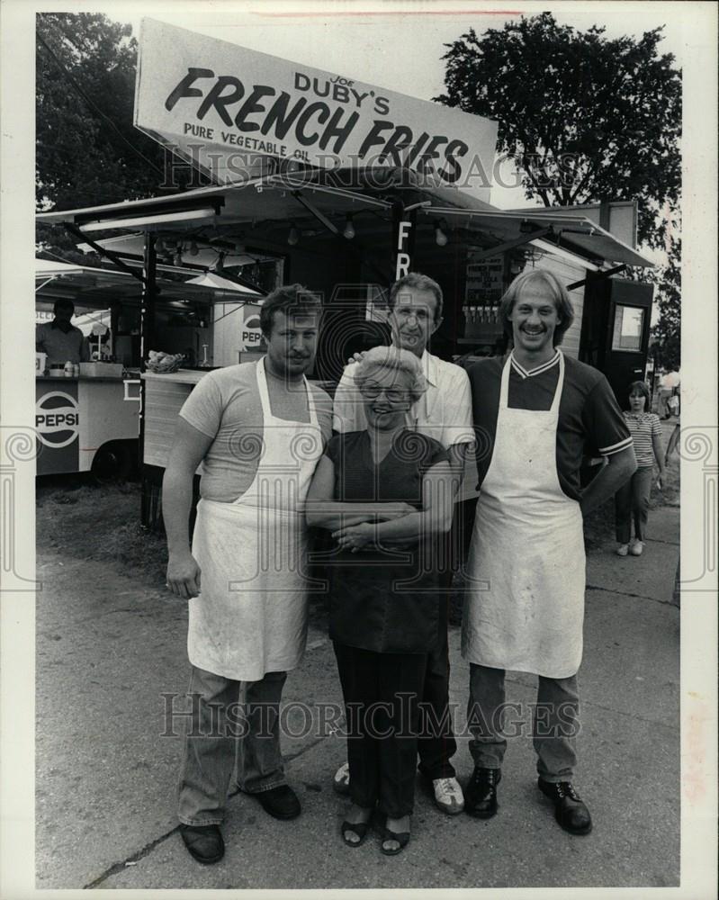 1982 Press Photo Joe Duby French Fries - Historic Images