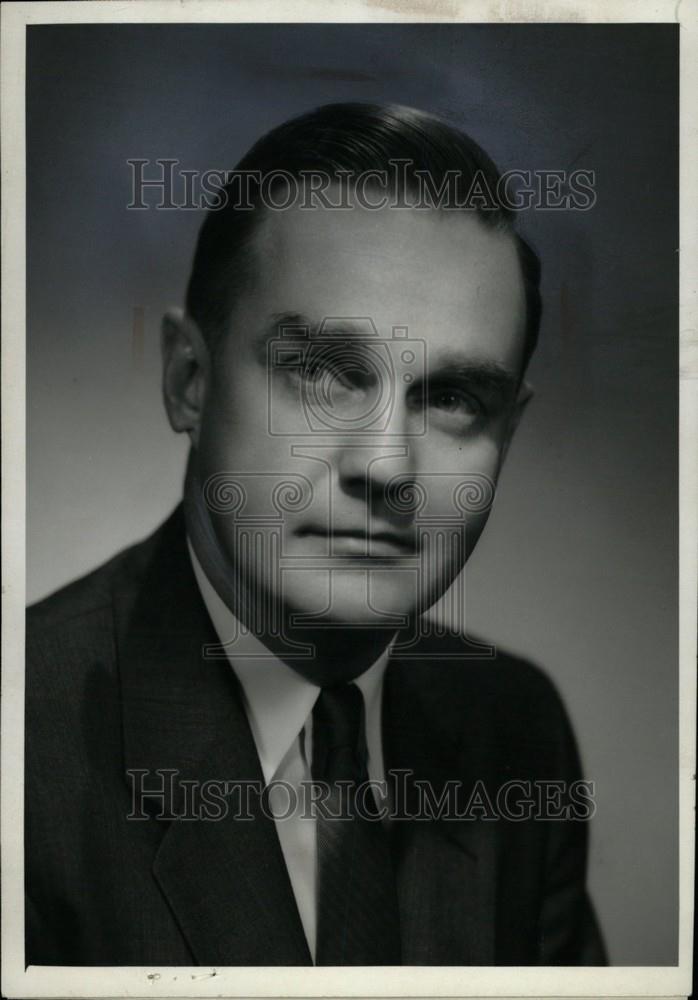 1963 Press Photo Hugh C.Daly Detroit Convention Bureau - Historic Images