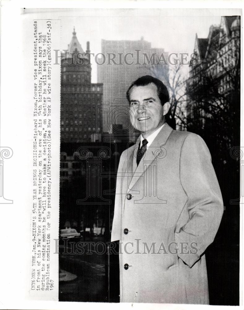 1967 Press Photo Nixon Birthday 54 - Historic Images