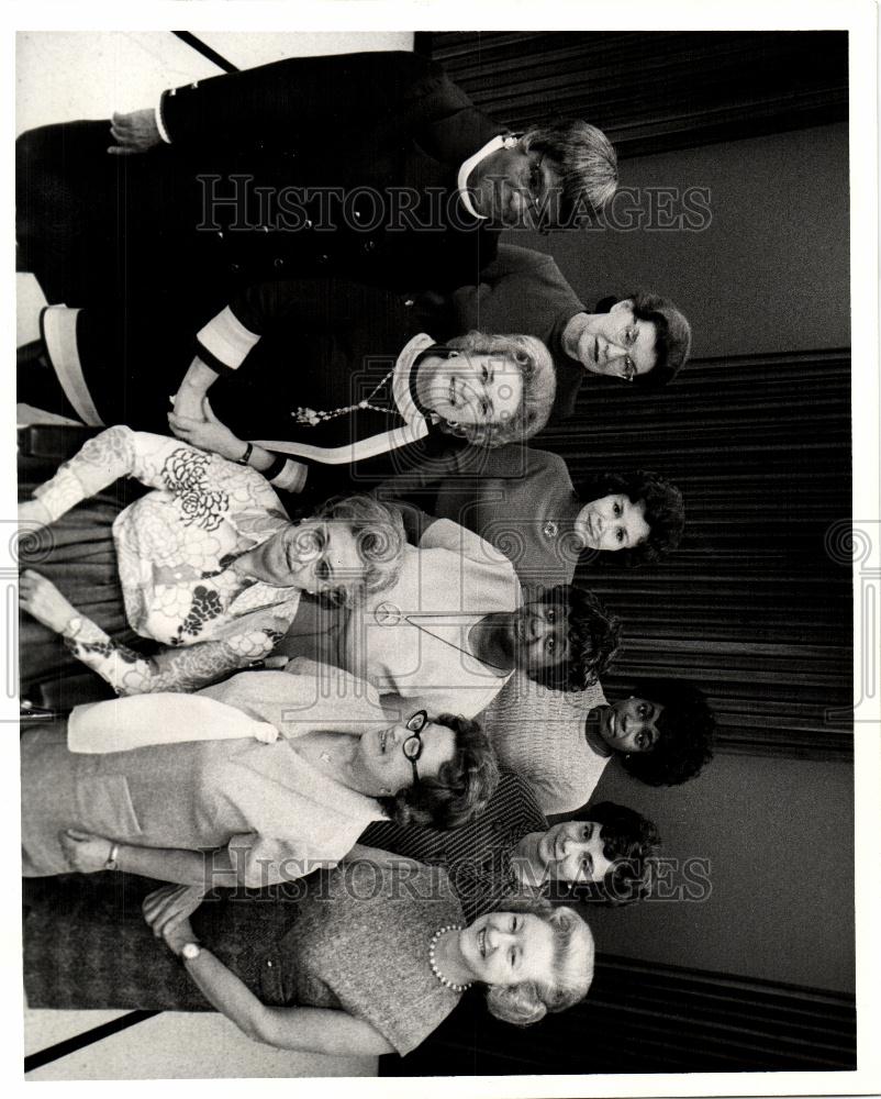 1972 Press Photo Mrs. Harry Greenwald &amp; Mrs. Morris - Historic Images