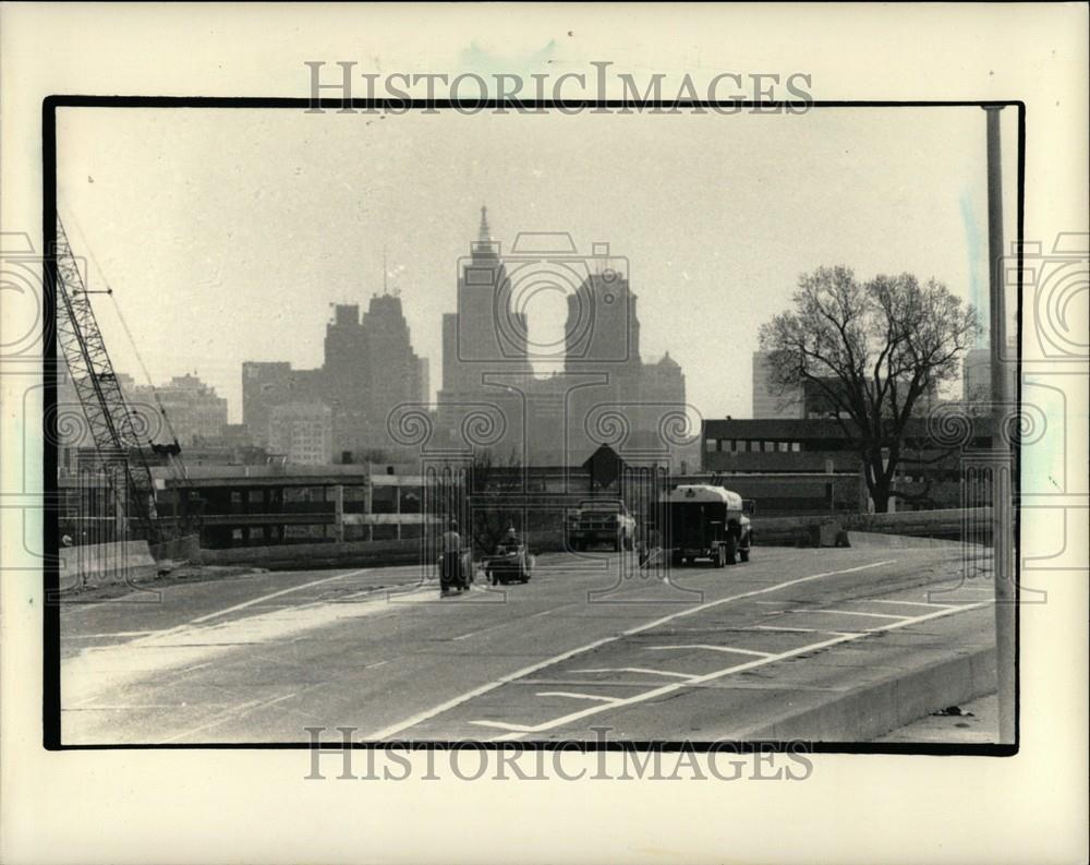 1987 Press Photo vehicles northbound Lodge Freeway - Historic Images