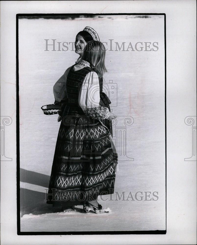 1970 Press Photo Rowune Misulionis Petrulis Lithuanian - Historic Images