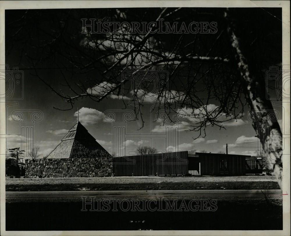 1964 Press Photo All Saints Lutheran Church Livonia - Historic Images