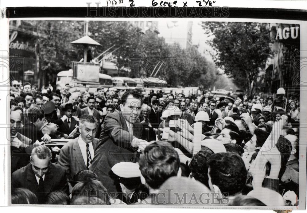 1958 Press Photo nixon president buenos aires - Historic Images