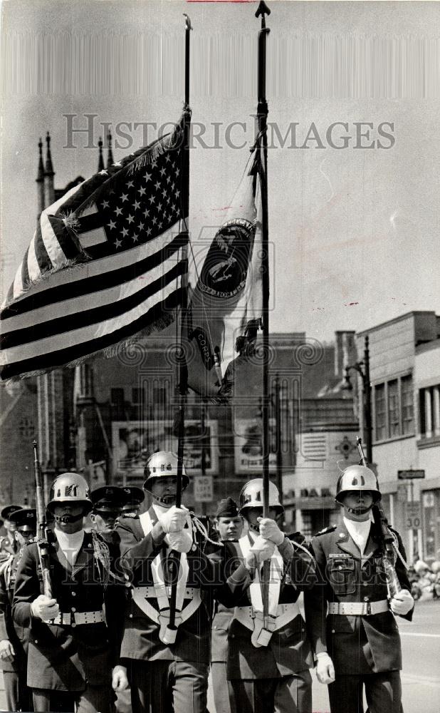 1967 Press Photo Memorial Day marchers girls kids - Historic Images