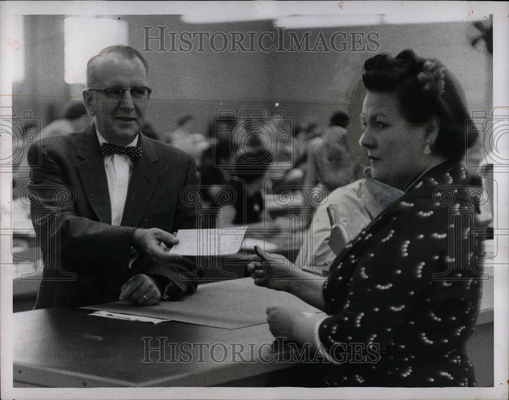 1956 Press Photo Benefits - Historic Images