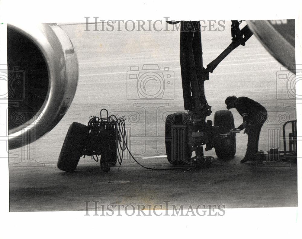 1988 Press Photo Metropolitan Airport - Historic Images