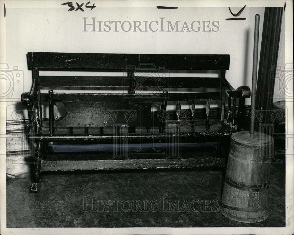 1954 Press Photo Antique Furniture - Historic Images