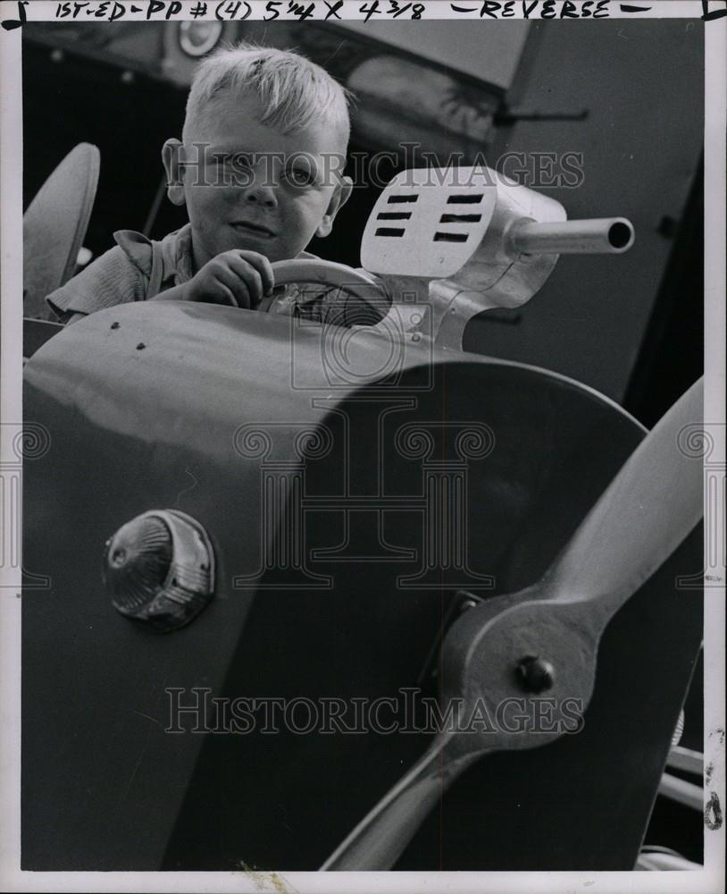 1955 Press Photo Michigan State Fair Gerald Simkins - Historic Images