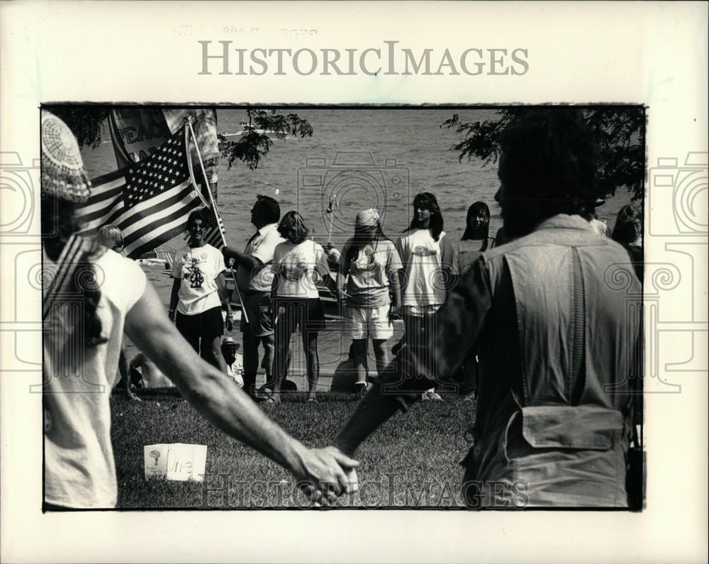 1987 Press Photo Michigan Peace March 700 miles Detroit - Historic Images