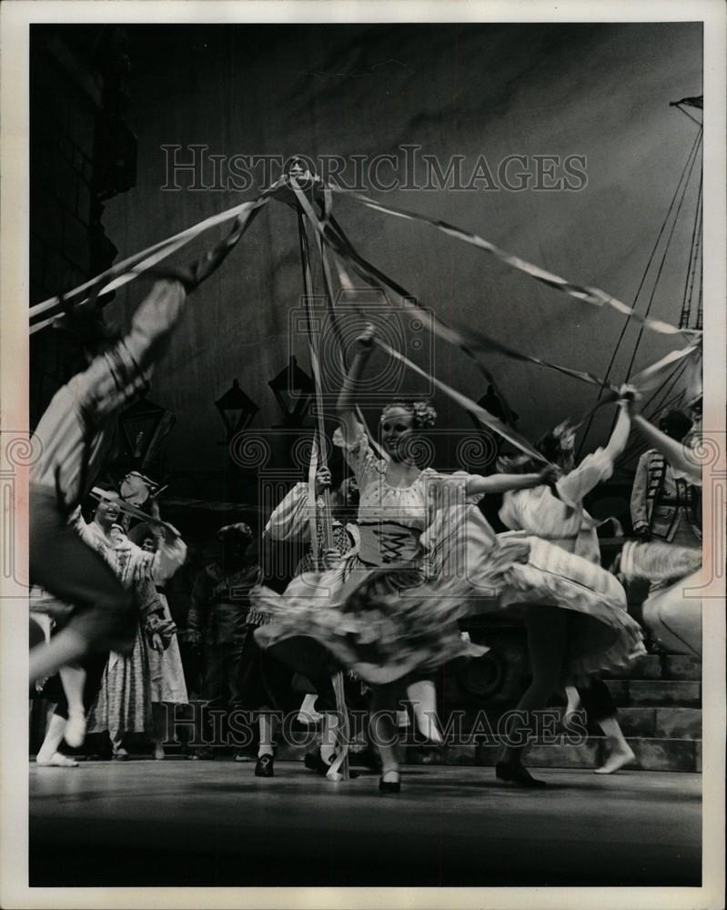 1977 Press Photo Mich. Opera Theatre - Historic Images