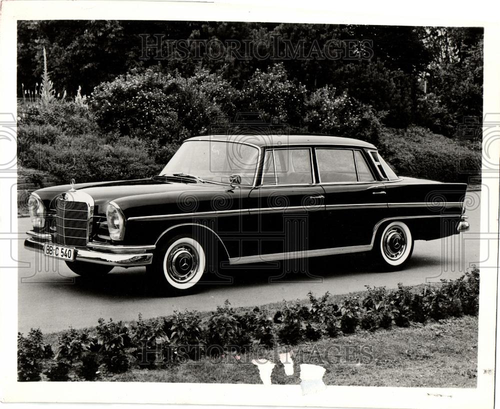 1961 Press Photo Mercedes Benz 300SE - Historic Images