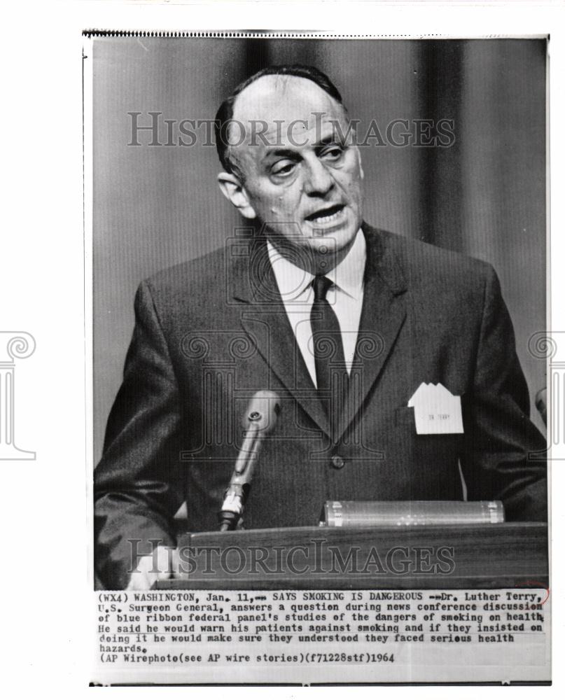 1964 Press Photo Luther Terry Surgeon General cigarette - Historic Images