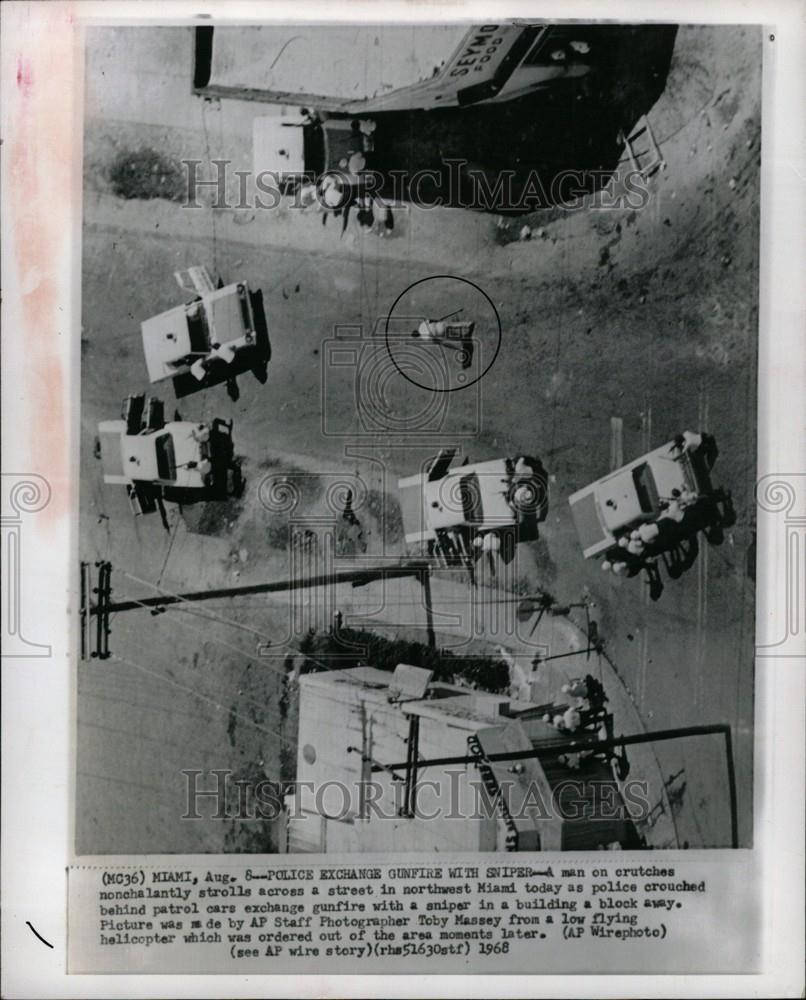 1968 Press Photo Police Gunfire sniper Northwest Miami - Historic Images