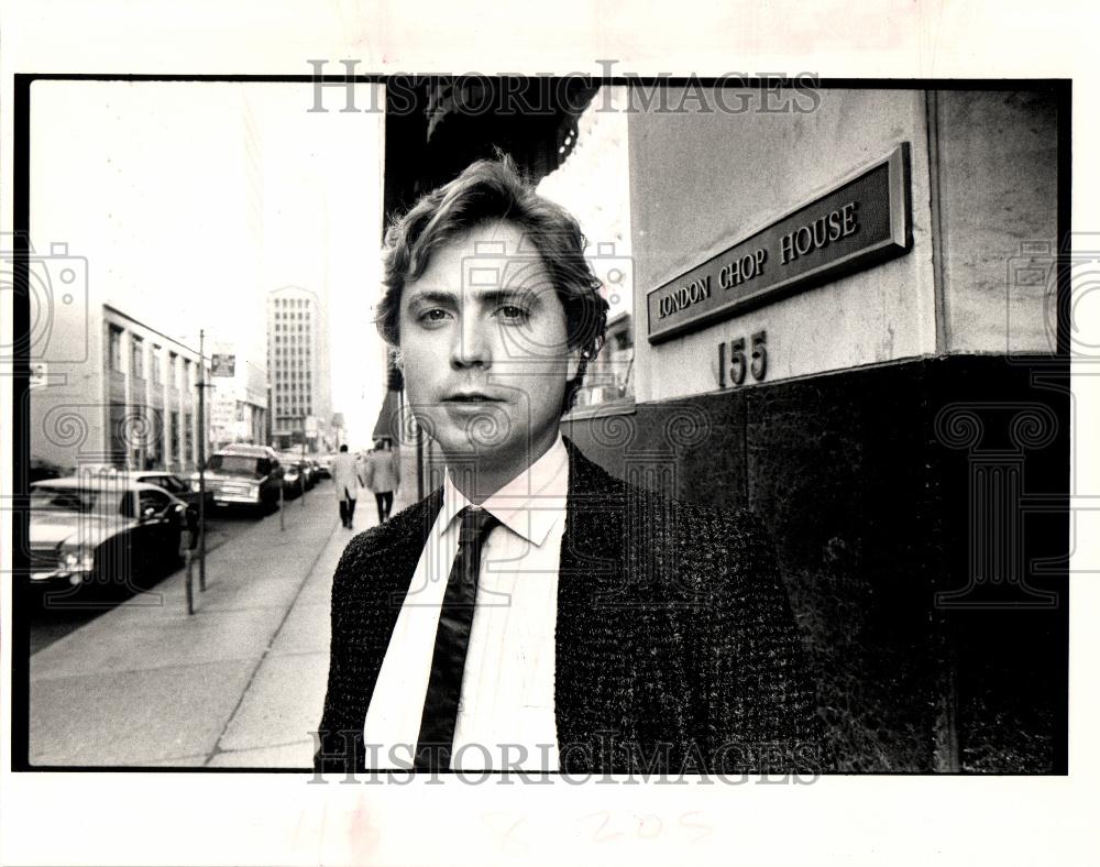 1986 Press Photo Grant Ashley Brown footballer - Historic Images