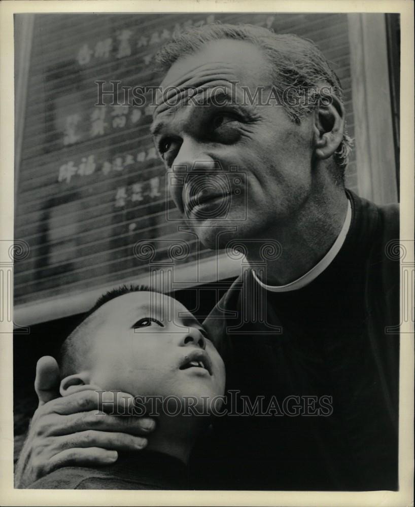 1962 Press Photo James Daly James Walsh Father - Historic Images