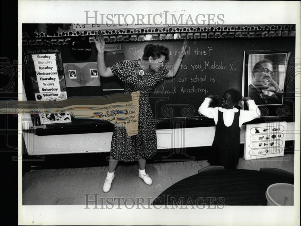 1993 Press Photo Donna Hnizdor-Lambard Mia Nelson - Historic Images