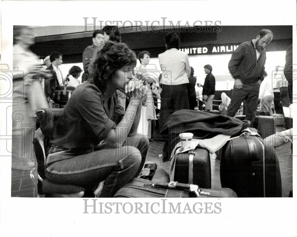 1985 Press Photo Metropolitan Airport United Airlines - Historic Images