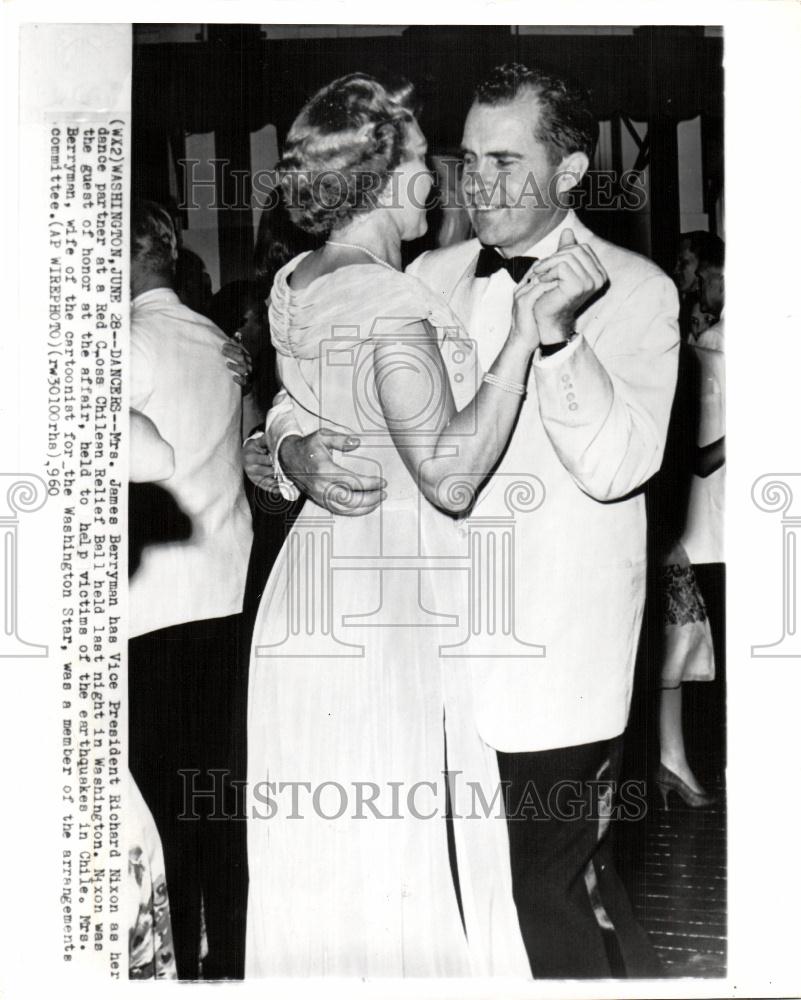 1960 Press Photo james berryman chilean relief ball - Historic Images