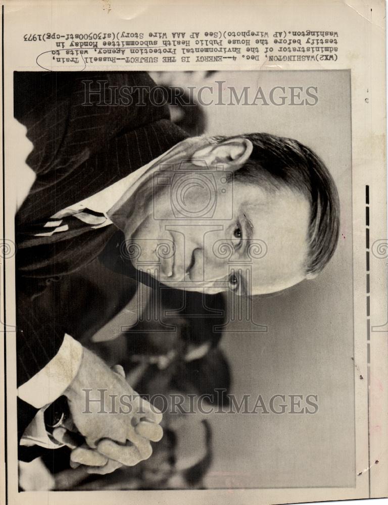 1973 Press Photo Russell Train EPA administrator health - Historic Images