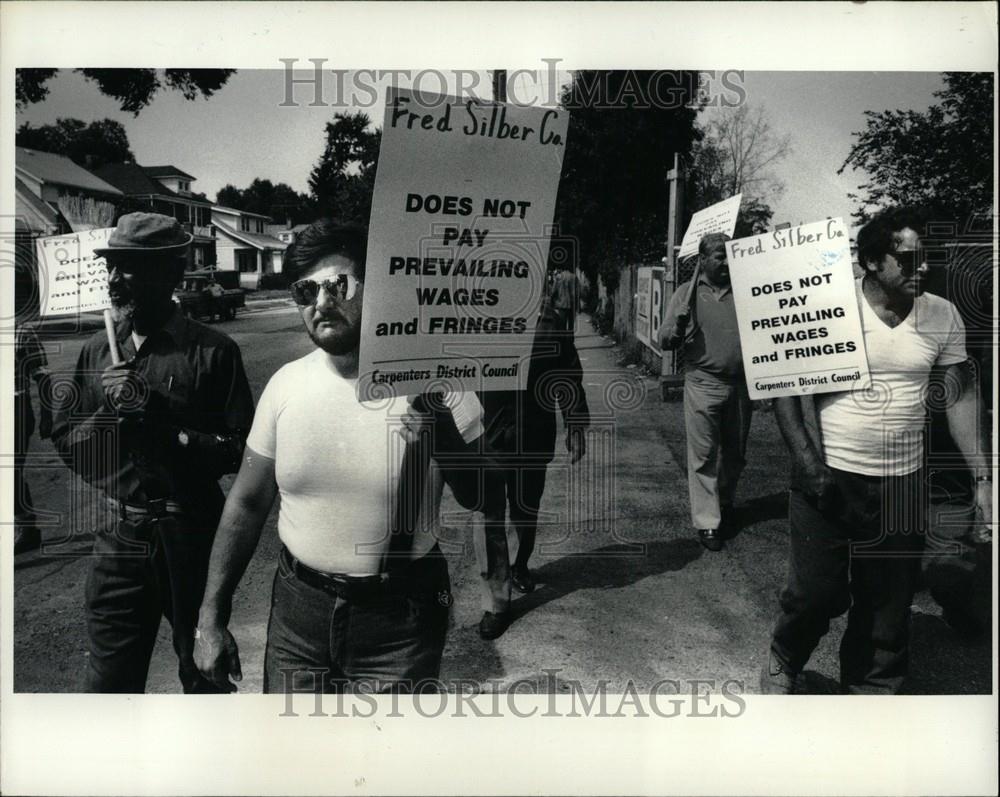 1982 Press Photo fred silberg jesse exell dan chaffe - Historic Images