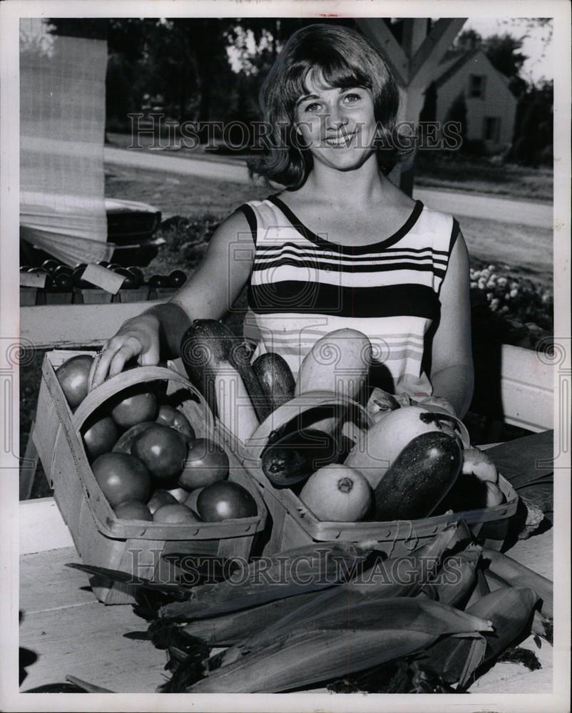 1968 Press Photo Mary Foege Michigan State Fair - Historic Images