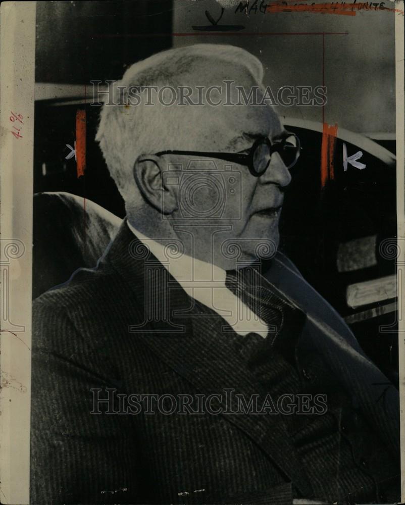 1956 Press Photo Couzens ZXY - Historic Images