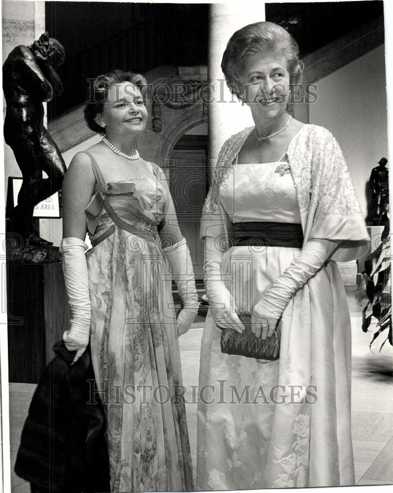 1965 Press Photo Mrs Lynn Townsend - Historic Images