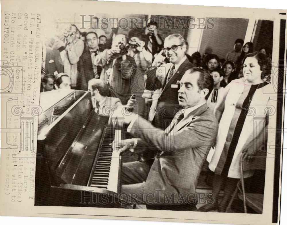 1972 Press Photo Texas Piano Richard Nixon President - Historic Images