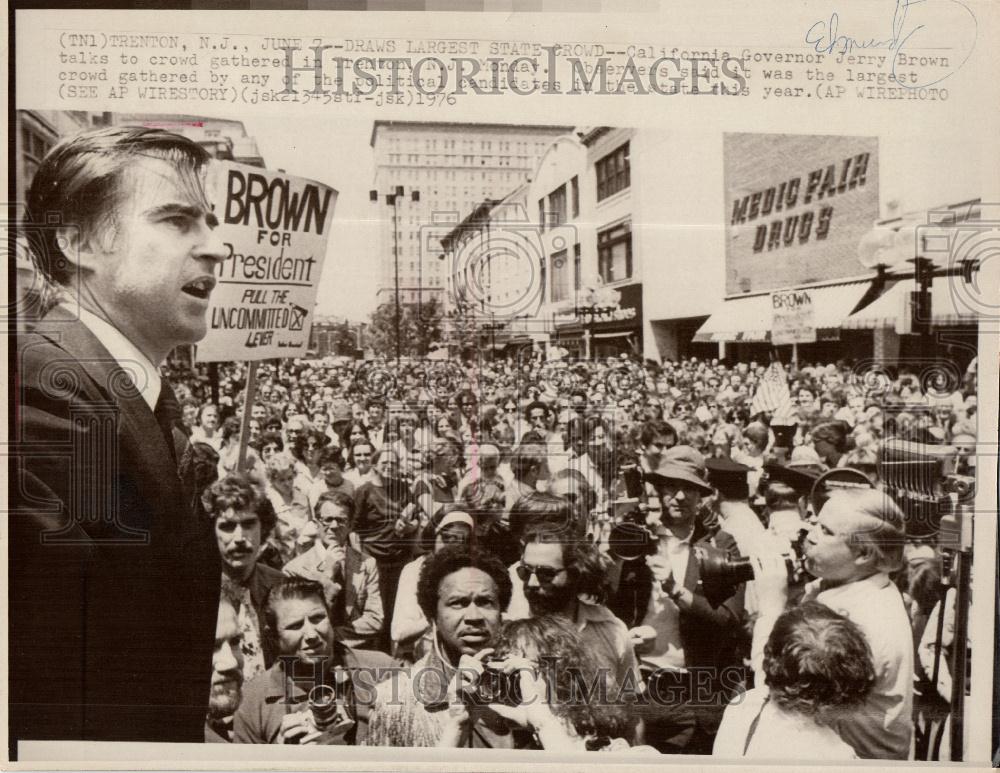 1976 Press Photo Edmund Jerry Brown candidate president - Historic Images