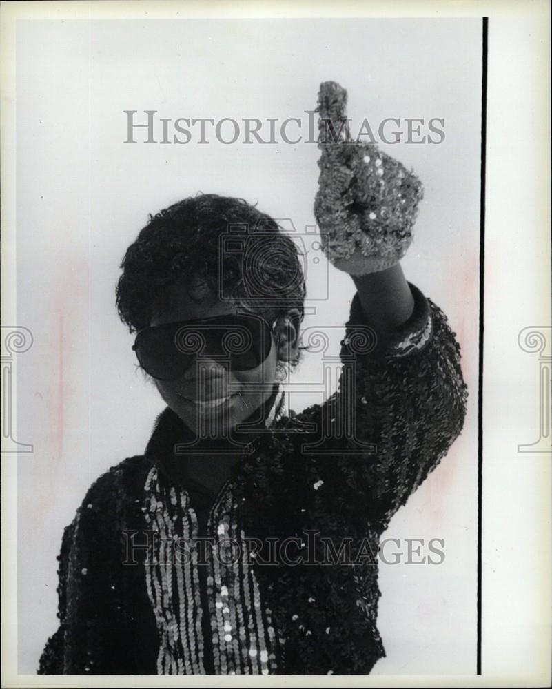 1984 Press Photo Christopher Henderson Michael Jackson - Historic Images