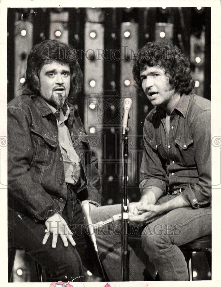 1974 Press Photo Mac Davis Singer Wharfman Jack - Historic Images