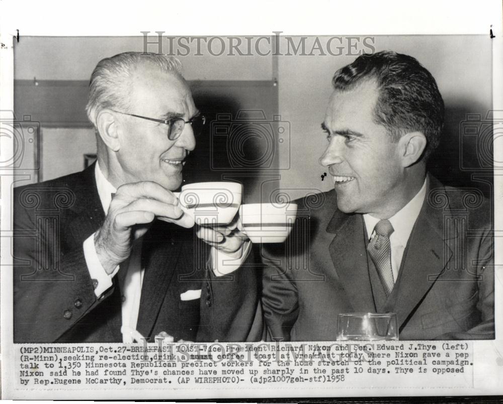 1958 Press Photo Richard Nixon Edward Thye election - Historic Images