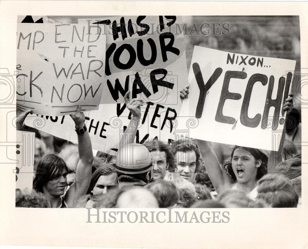 Press Photo Richard Nixon President Detroit War - Historic Images