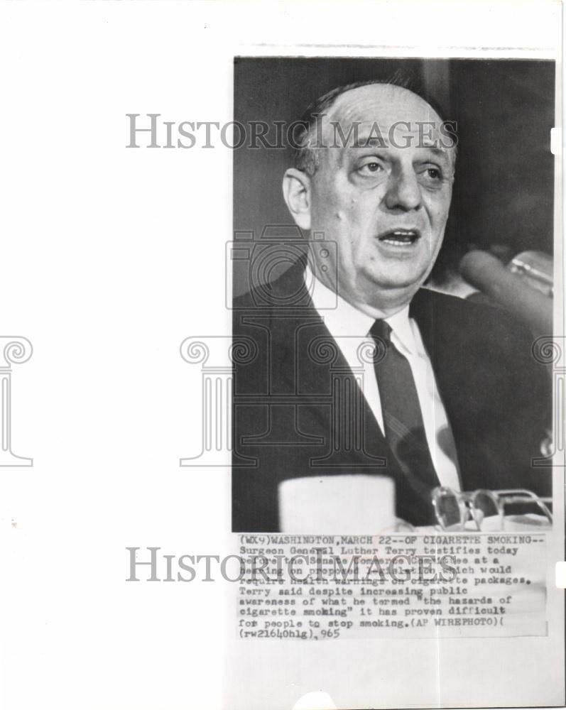 1965 Press Photo Luther Terry Surgeon General cigarette - Historic Images