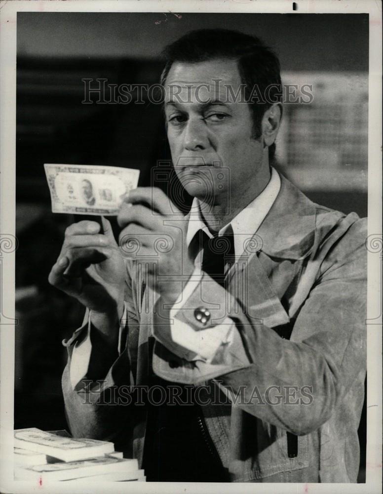 1977 Press Photo Tony Curtis "McCoy" NBC - Historic Images