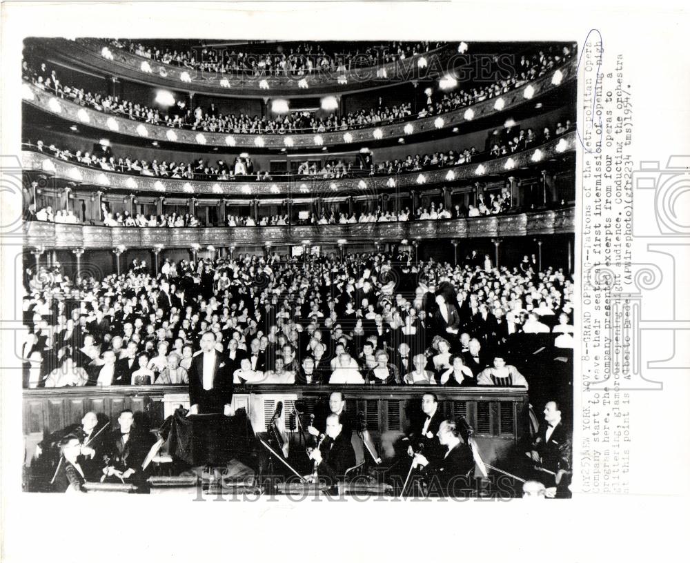 1954 Press Photo Metropolitan Opera opening night - Historic Images