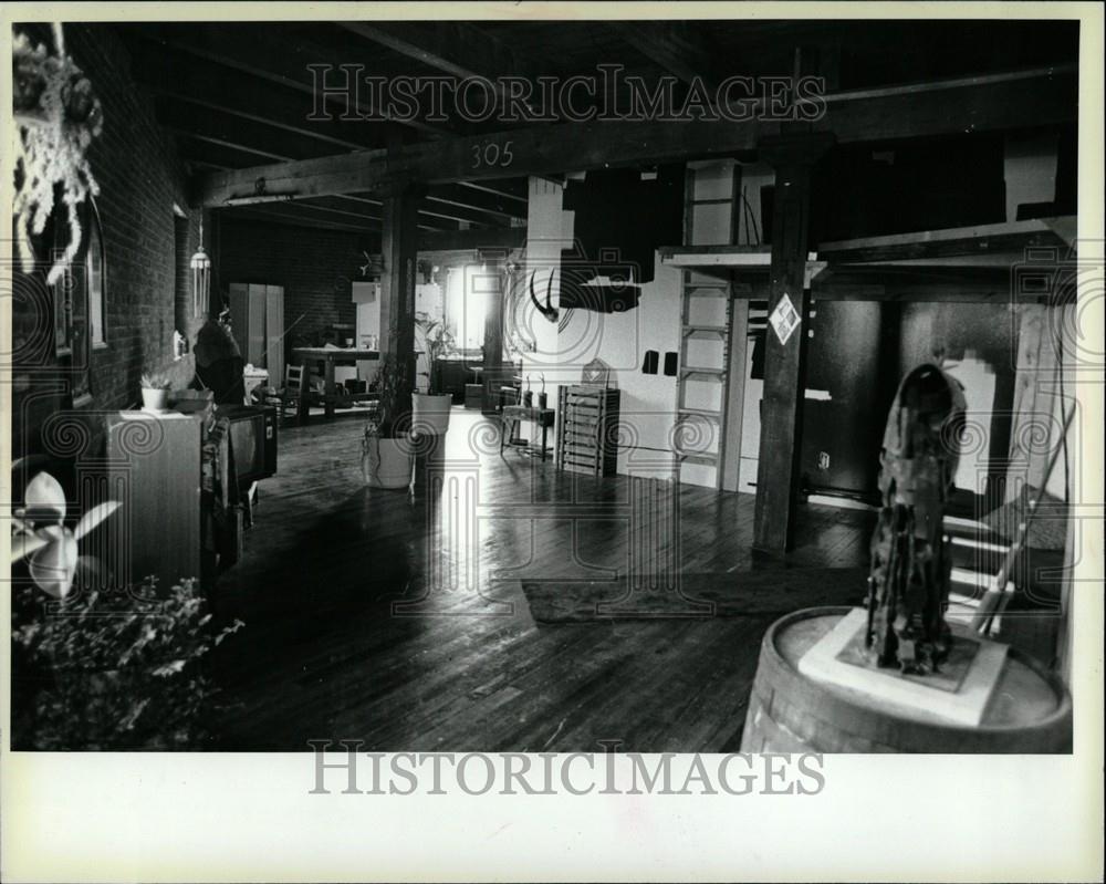 1984 Press Photo Loft  Apartment - Historic Images