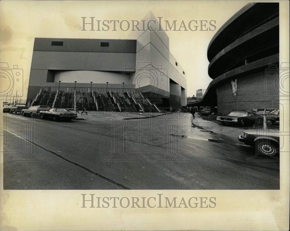 1981 Press Photo MS Mermoz draw clientele France - Historic Images