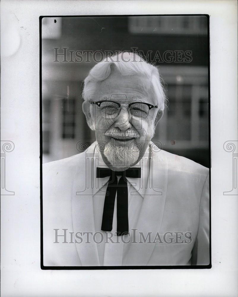 1977 Press Photo Francisco J. Longhi of Garden city - Historic Images