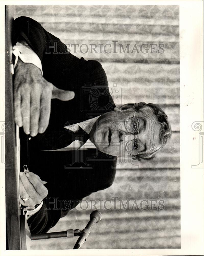1974 Press Photo Chrysler Lynn A.Townsend Tax Chairman - Historic Images