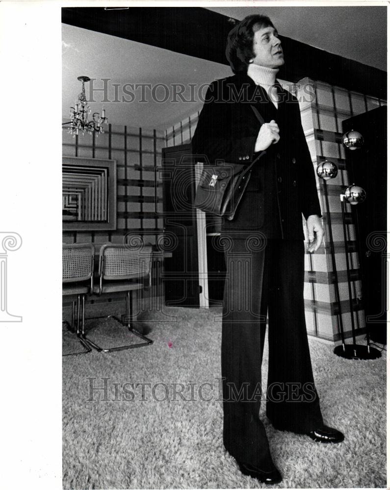 1977 Press Photo ELEGANT HERB - Historic Images