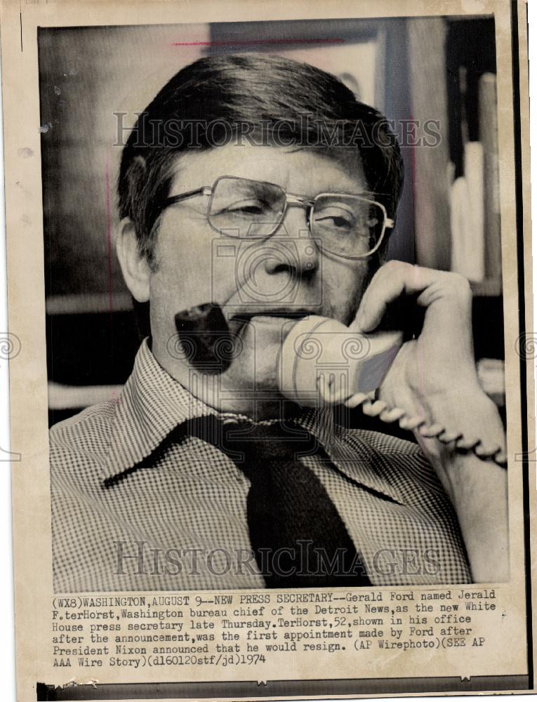 1974 Press Photo Press Secretary Jerald TerHorst - Historic Images