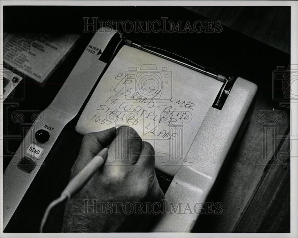 1977 Press Photo Emergency Patrol Instant Writer - Historic Images